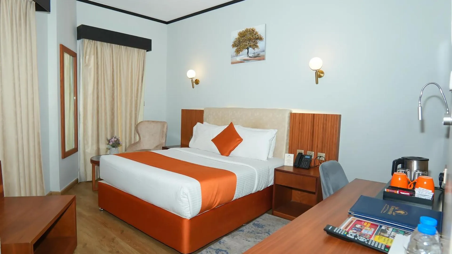 Concorde Palace Hotel Dubai 3*,